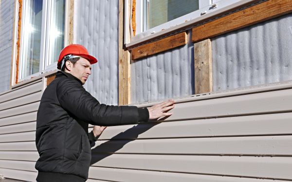 Cost of Vinyl Cladding Repair in Morgan Hill