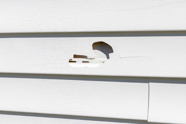 Cost of White Vinyl Siding Repair in Morgan Hill